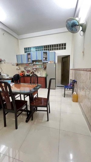 bán nhà đúc 4 tầng 5pn, hẻm 4m đường ông ích khiêm p14 quận 11(4,1m x13)