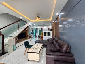 cho thuê suncasa 1 gần trung tâm tp mới & kcn vsip2.
- 3 phòng ngủ full nội thất