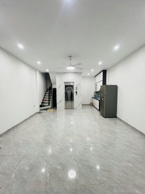 đón tết nhà xây mới - dt 39m x 7t - mặt tiền 4.8m - ngõ đẹp - thông thoáng .