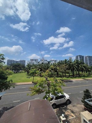 cho thuê biệt thự phú mỹ hưng, đối diện công viên khu nam, khu mỹ thái 1, 126m2 (7x18m), 3 tầng, sv