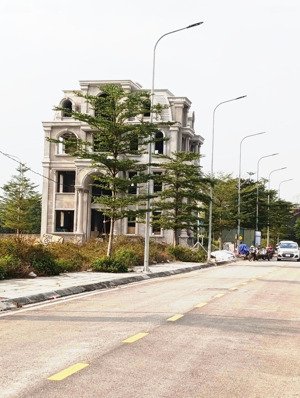 tăng giá mạnh lô đất nền đẹp đồng trạng - cổ đông - sơn tây, giá f0, đường 3 ô tô, view hồ lớn