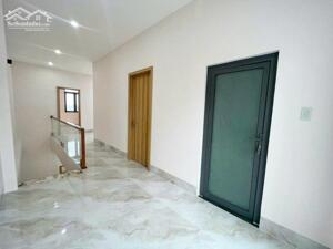 Cho thuê nhà 1 trệt 2 lầu khu dân cư hồng loan