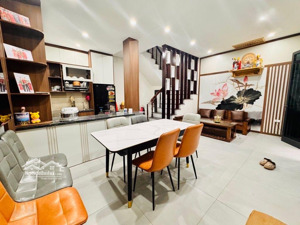 lô bàn cờ-vỉa hè-oto tránh-full nội thất xịn- văn quán hà đông 13t