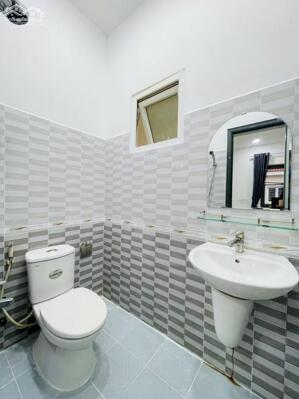 Bán Nhà Hẻm Xe Hơi Âu Dương Lân Phường 3 Quận 8, 4x16m (64m2) 4 Tầng, Nhỉnh 6 Tỷ