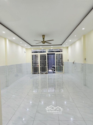 trường sa, gần chợ nguyễn văn trỗi, đhsp 65m2, ngang 4,7m, 8,9 tỷ