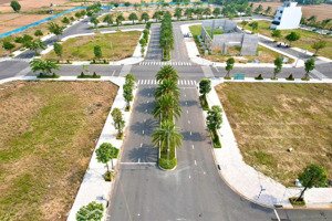 bán lô 80m2 tại kdc trần đại nghĩa mt 30m đối diện trường học trả trước 580tr ra cc sang tên