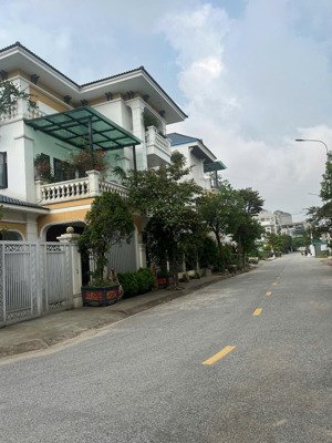 bán đất khu ao thành đội việt trì, dt 210m2, lh chính chủ 