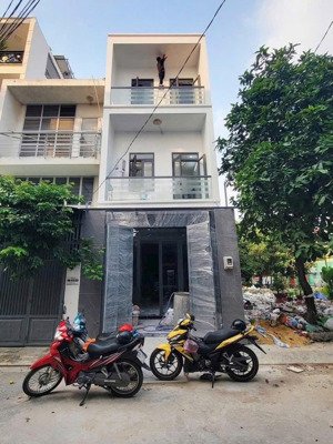 nhà đẹp đường nhựa 10m tân hòa đông giáp tô hiệu tân phú - quận 6