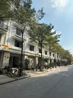 bán liền kề xuân la tây hồ 101m2 mặt tiền 5m. liên hệ 