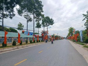 bán đất đối diện ub tân hiệp, ngay mt đường liên huyện lộ giới 32m. lh 