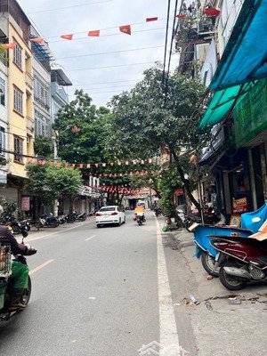 bán nhà mặt phố vân đồn, đường lớn ô tô vỉa hè rộng, mặt tiền 3.8m, kinh doanh hợp lý giá 14.5 tỷ