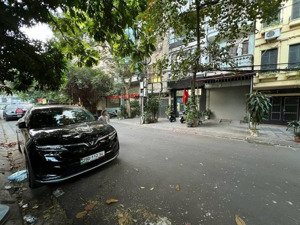 bán nhà lãng yên , hai bà trưng. dt 35m2 6t mặt tiền 4m giá 13.8tỷ .lh 