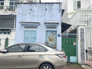 chủ bán đất gần trường sỹ quan thông tin khu dân trí cao phù hợp khách mua xây ờ định cư nghỉ dưỡng