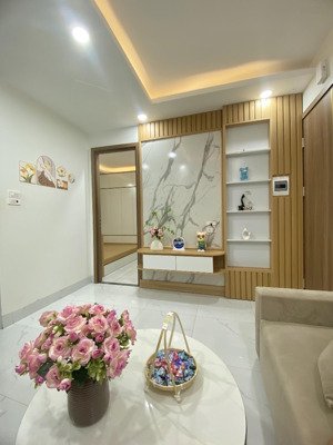 chính chủ cần bán ccmn 1 ngủ giá 1.5x ngay ngã tư sở - ngõ thông ô tô