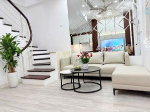 bán nhà xây mới 5 tầng - phố võ chí công - cầu giấy - gần mặt phố