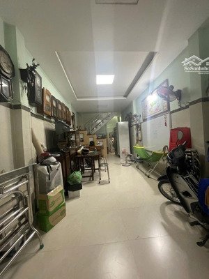 mặt tiền( thục) bùi đình túy p12 80m (5x12 nở hậu 11m) nhà 2 tầng