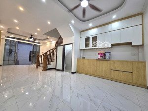 bán nhà biên giang, cầu mai lĩnh, 45m2, 4 tầng, ô tô đỗ cửa, full tiện ích, cách ql6 100m