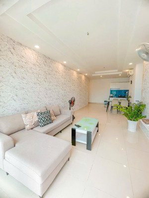 cần bán gấp căn 3pn 108m2 view biển phố vũng tàu melody, full nội thất, có sổ hồng yến
