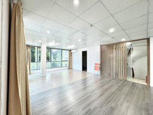 chính chủ cho thuê văn phòng nguyễn xiển 60m² giá 9 triệu/tháng vào làm ngay