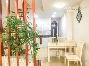 nhà hiếm quận 1, hẻm bàn cờ, full công năng, vị trí cực đẹp, pháp lý chuẩn