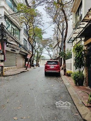 một bước ra phố lãng yên, gần ô tô tránh, 2 thoáng, mặt tiền kinh doanh đa dạng spa,văn phòng