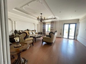 bán gấp trong tháng - bán tòa nhà hẻm sư vạn hạnh 212m² 8 tầng - giá bán 71 tỷ