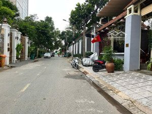 bán đất mặt tiền đường 40 nguyễn văn hưởng, phường thảo điền, quận 2. lh: 