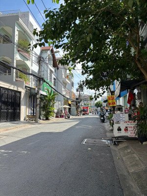 bán nhà chính chủ 4 tầng 80m2 khu bầu cát - hẻm 8m xe hơi vào tận bếp - ngang hơn 4,5m - 11,5 tỷ