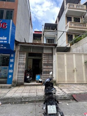 chính chủ nhà mặt đường 12m vỉa hè kinh doanh