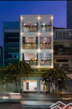 bán gấp toà nhà đường đinh tiên hoàng quận 1 dt 6,6m x 22m 5 tầng nhà mới hđt 80 triệu giá 35 tỷ