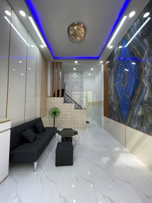 nhà hoàng diệu q4- hẻm 4m- 3x7m- 3 tầng- ko qh- chỉ 4 tỷ nhỉnh