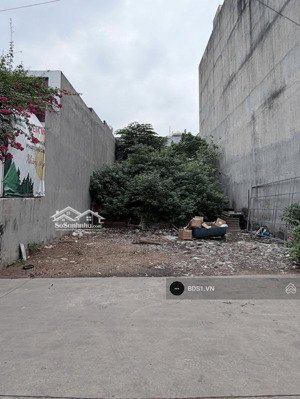 bán nhà hẻm 10m 818/32 lê trọng tấn , q tân phú - 8.6x26m - 1 tầng - 14 tỷ