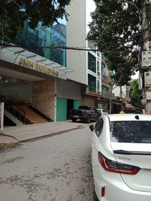 bán đất phân lô vỉa hè ô tô tải tránh nhau láng hạ, dt 180m, mt 9m, lô góc 2 mặt đường, giá 66 tỷ