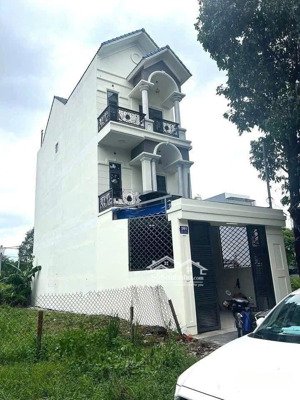 bán nhà riêng phú tân. thủ dầu một .bình dương