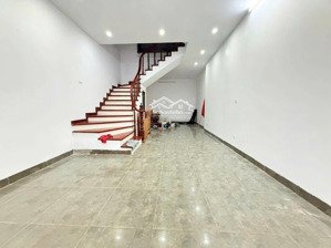 độc nhất hoàng cầu, ô tô đỗ cửa, ô thang máy, phân lô, thông kinh doanh, gần phố. 48m*5t