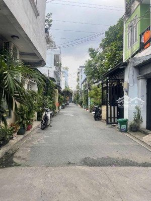 bán nhà ngang 4m dài 18m, đường 6m xe hơi thông bình hưng hòa, bình hưng hòa bình tân nhĩnh 5 tỷ