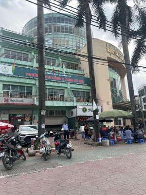 nhà đẹp,kinh doanh phát đạt,ở ngay, ô tô vào nhà, lô góc, đường thông bàn cờ