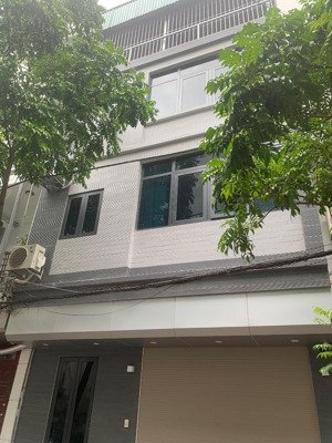 bán nhà văn quán- hà đông phân lô vỉa hè kinh doanh, ô tô vào thoả mái 3 tầng full nội thất cực đẹp