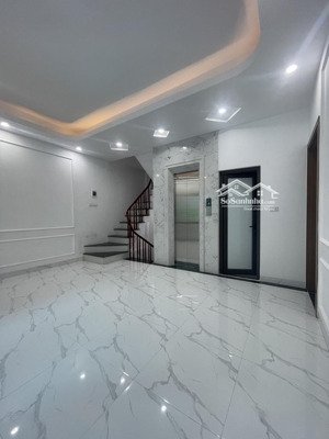 phân lô vip kim đồng lô góc 50m 6 tầng thang máy dân xây mới ở ngay