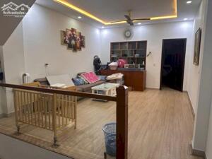 NHÀ ĐẸP Ở NGAY ĐÓN TẾT 2026 – 3 TẦNG KIÊN CỐ KĐT THĂNG LONG – MẶT PHỐ Ô TÔ ĐỖ CỬA – 107M²