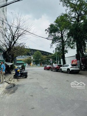 bán đất tặng nhà 2 tầng - mặt tiền ngay đường 2 tháng 9 đối diện downtown đà nẵng