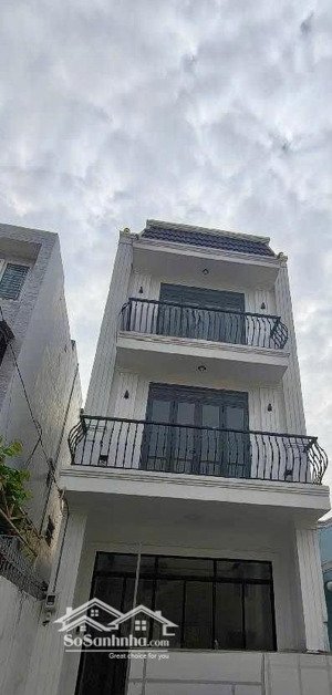 nhà mới ở ngay-3 tầng- sổ vuông-hoàn công-hẻm xe hơi-85m2-7tỷ tl-linh chiểu-thủ đức.