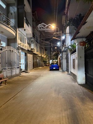 bán nhà :đường số 4 lê văn quới g.xoàii.bình hưng hoa a,q. bình tân,
dt 4 x 13.52m2.giá chi 5.8 tỷ