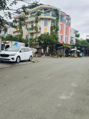 trung tâm quận 8 - nhà 4 tầng lô góc 2 mặt tiền - vừa ở vừa kinh doanh - 9x17 - nhỉnh 12 tỷ