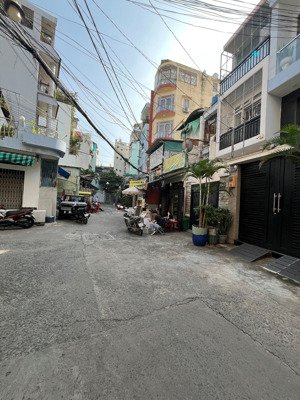 nhà hxh giá mềm ngay tô hiến thành, 44m2 nở hậu tài lộc, 5 tầng, 6pn vào ở ngay, giá chỉ hơn 8 tỷ