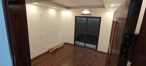 cho thuê nhà mặt phố đê yên nghĩa, 10 triệu vnd, 30 m2, 3pn, 4wc, hướng nam, uy tín