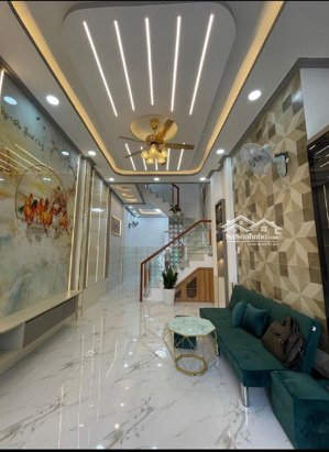 bình tiên f3 q6 ngang 3.9x13m. 4 tầng mới 100% chưa tới 6 tỷ vào ở ngay ăn tết