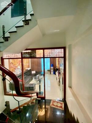 Bán căn nhà 4 tầng ngõ oto đường Lê Thanh Nghị, TP HD, 60m2, mt 4m, 3 ngủ, 3 vs, 3.8x tỷ