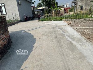 lô đất ngay giữa trung tâm thị trấn an lão -ô tô vào tận cửa mà giá nhỏ xinh.cơ hội hiếm có