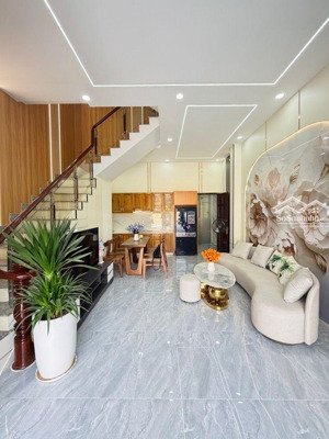 bán nhà 3 tầng full nội thất hẻm ô tô thạnh lộc 37, phường thạnh lộc, tp.hcm